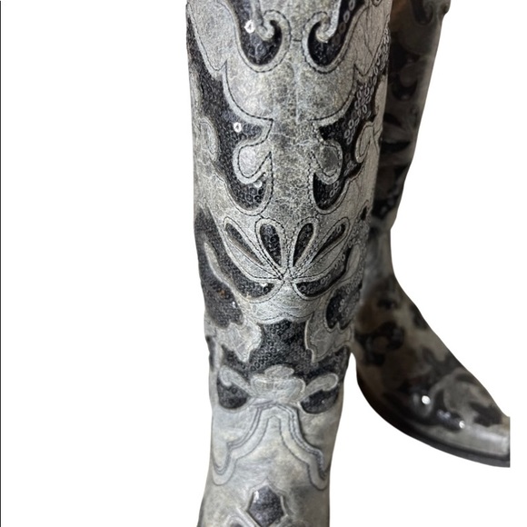Corral Vintage Distressed Boots with Sequin Inlay - Picture 4 of 7